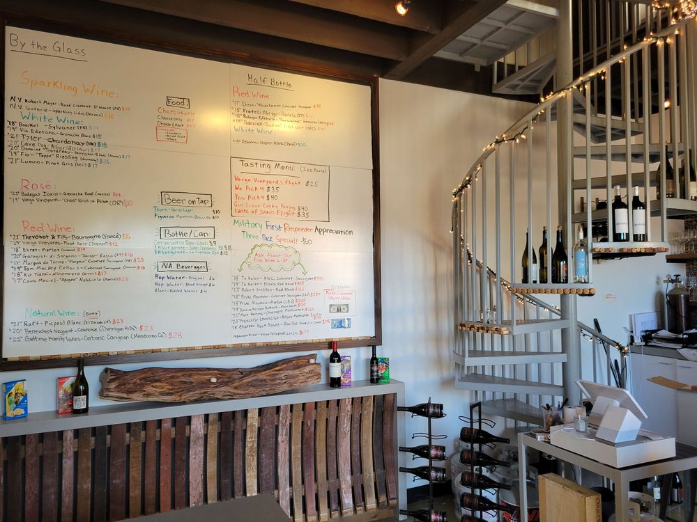 THE GRAPE UNDERGROUND WINE BAR & BOTTLE SHOP Updated October 2024