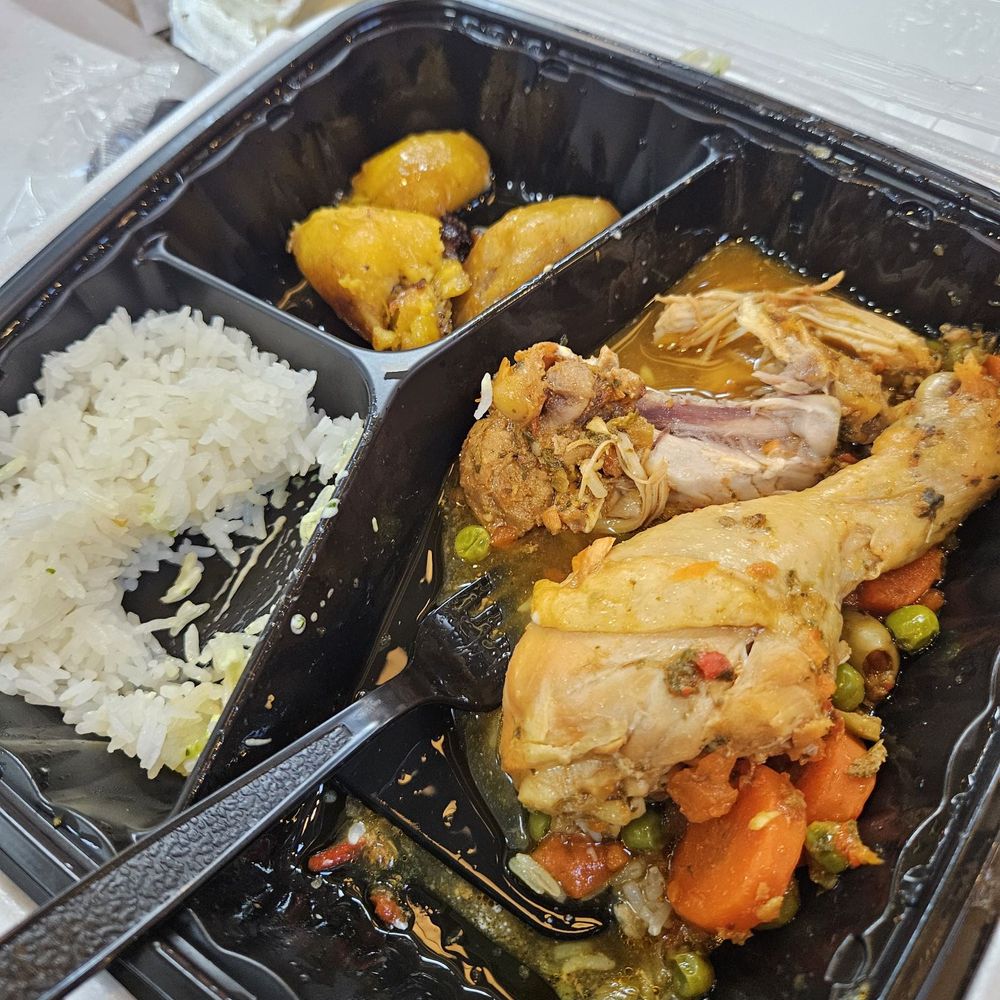 Stewed chicken combo. Flavorless, unfortunately Stewed chicken combo. Flavorless, unfortunately