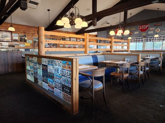 BlondZee's Guest House Restaurant & Lounge by null