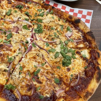 Aloha Beer - bbq chicken pizza - Breweries Near Me - Honolulu, Hawaii Aloha Beer - bbq chicken pizza - Breweries Near Me - Honolulu, Hawaii