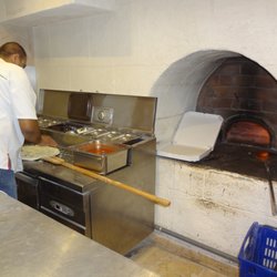Arles Pizza
