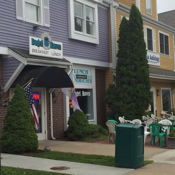 Bagel Haven - Small location w a few outdoor tables to dine at - Bagels Near Me - Mashpee, Massachusetts