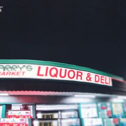 Cheap amateur photographer Larrys Liquor Instagram - Larrysliquoreanddeli My instagram - mku.shots