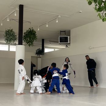 Ralph Gracie Sunset Jiu Jitsu - Martial Arts Near Me - San Francisco, California