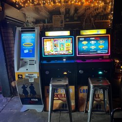 House Bar - There's slots!