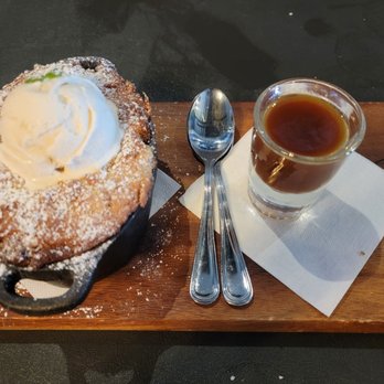 Morrison - Burbank - Butterscotch bread pudding - Gastropubs Near Me - Burbank, California Morrison - Burbank - Butterscotch bread pudding - Gastropubs Near Me - Burbank, California