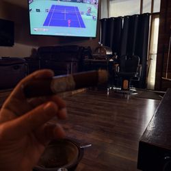 Hydeaway Cigar Club - Enjoying some stress relief in La Quinta before going to Indian Wells for the Baribas Tennis match
