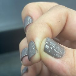 Super Nails - Very bad manicure!