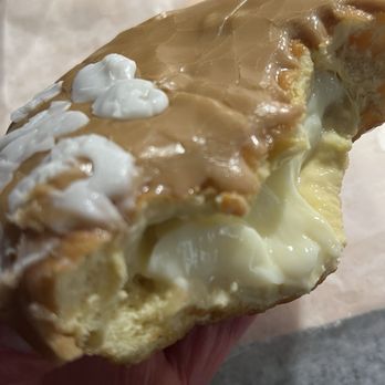 Voodoo Doughnut - Maple Cream Doughnut - Bakeries Near Me - Orlando, Florida Voodoo Doughnut - Maple Cream Doughnut - Bakeries Near Me - Orlando, Florida