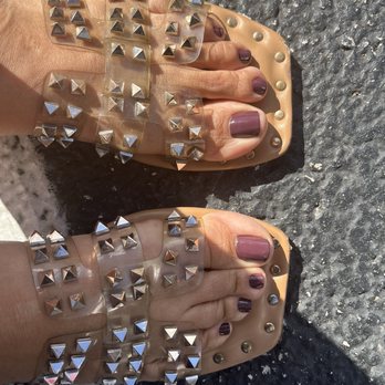 Lotus Lash And Nail Spa - Pedi color  #199 - Nail Salons Near Me - Tamarac, Florida