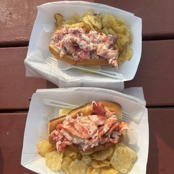 Bite Into Maine - Connecticut roll and wasabi mayo roll - Seafood Near Me - Cape Elizabeth, Maine