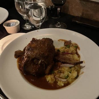 Risotto Restaurant - Ossobuco di maiale e milanese risotto - Italian Near Me - Thornwood, New York Risotto Restaurant - Ossobuco di maiale e milanese risotto - Italian Near Me - Thornwood, New York