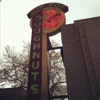 Top Pot Doughnuts - Outside - Bakeries Near Me - Seattle, Washington Top Pot Doughnuts - Outside - Bakeries Near Me - Seattle, Washington
