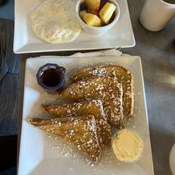 Forrester's Bar and Grill - Cinnamon Roll French Toast