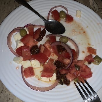 La Brocherie - Delicious tomato salad with onion, cheese and green olives - Rotisserie Chicken Near Me - Playa del Carmen, ROO