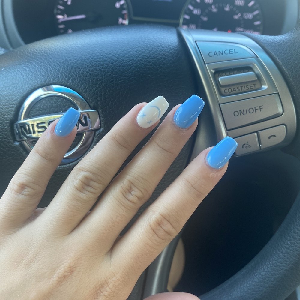 Queen Bee Nails and Spa - Nails - Nail Salons Near Me - Brighton, Massachusetts