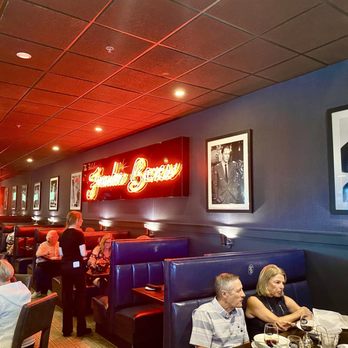 Frankie Bones Bluffton - Interior - American Near Me - Bluffton, South Carolina Frankie Bones Bluffton - Interior - American Near Me - Bluffton, South Carolina