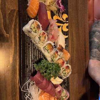 Sushi Umi - Japanese Near Me - Herndon, Virginia