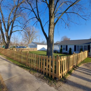 Akino fence - Front - Fences & Gates Near Me - DeKalb, Illinois Akino fence - Front - Fences & Gates Near Me - DeKalb, Illinois