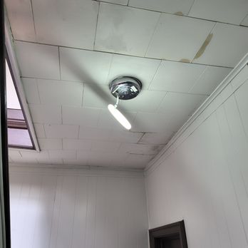 Creative Real Estate Pros - Light in hall extremely dangerous 1084 Clayton ave - Real Estate Agents Near Me - Brooklyn, New York Creative Real Estate Pros - Light in hall extremely dangerous 1084 Clayton ave - Real Estate Agents Near Me - Brooklyn, New York