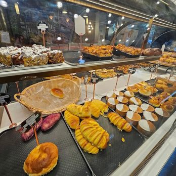 Simply Cake - Patisserie/Cake Shop Near Me - San Mateo, California Simply Cake - Patisserie/Cake Shop Near Me - San Mateo, California
