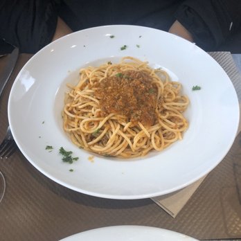 La Toscana - Spaghetti bolognese - Italian Near Me - Paris, 75 La Toscana - Spaghetti bolognese - Italian Near Me - Paris, 75