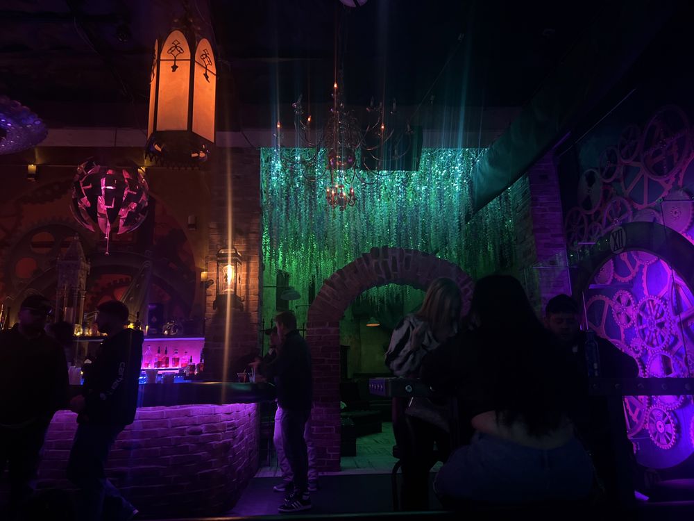 Social spots from Saddle Up