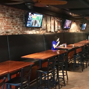 GuildHall - Beautiful aesthetics in this place. Rarely this quiet, but every now and again you'll capture on of these moments. - Beer Bar Near Me - Burbank, California