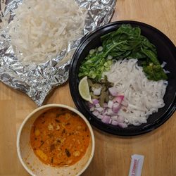 Sagi - Khao soi