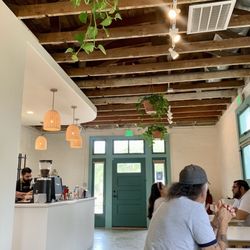 Warbler Coffee - Interior