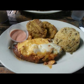 Orozco's - Canoa with chicken - Puerto Rican Near Me - San Juan, Puerto Rico