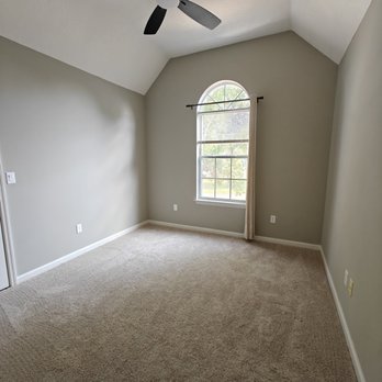 ROR Home Repair - Bdrm After- new fan, carpet, paint, blind and screen. Color turned out amazing! - General Contractors Near Me - La Vergne, Tennessee ROR Home Repair - Bdrm After- new fan, carpet, paint, blind and screen. Color turned out amazing! - General Contractors Near Me - La Vergne, Tennessee