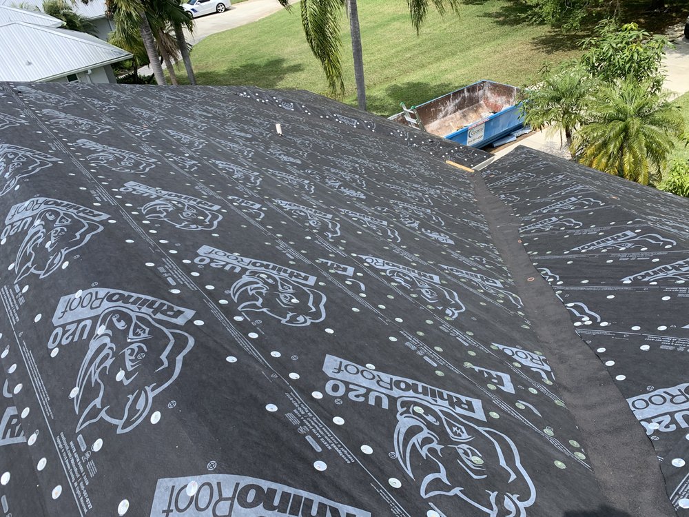 Slide of I Gotta Guy Roof Repairs