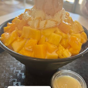 Dessert Cafe Concord - Crazy Mango Bingsu - Desserts Near Me - Concord, California