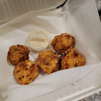 Bluma's Chicken & Waffles - a tray of fried food - Food Trucks Near Me - Bend, Oregon