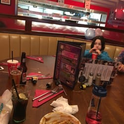 Ed's Bar & Grill