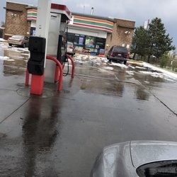 7-Eleven - Conoco gas station at this 7 Eleven.