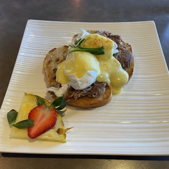 Moena Café - Kalua pork Benedict - Cafes Near Me - Honolulu, Hawaii Moena Café - Kalua pork Benedict - Cafes Near Me - Honolulu, Hawaii