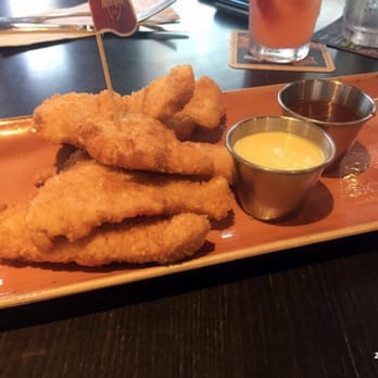 Hard Rock Cafe - Chicken tender - Burgers Near Me - Honolulu, Hawaii Hard Rock Cafe - Chicken tender - Burgers Near Me - Honolulu, Hawaii