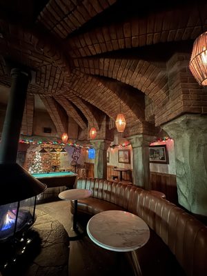 The High Low by null