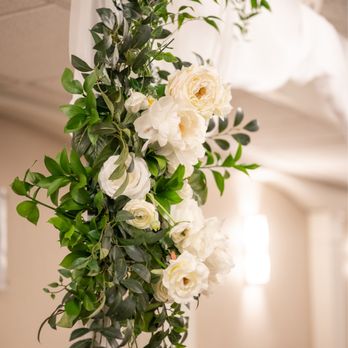 Aeris & Co Floral Design - Floral Designers Near Me - Savage, Minnesota Aeris & Co Floral Design - Floral Designers Near Me - Savage, Minnesota