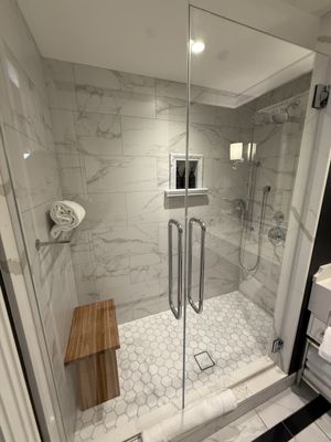 The LaSalle Chicago, Autograph Collection by null