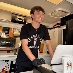 Charm City Snoballs - Very friendly guy