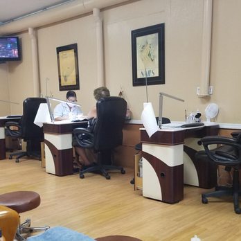 Kc Nails - 5 manicure stations, full staff - Nail Salons Near Me - Largo, Florida
