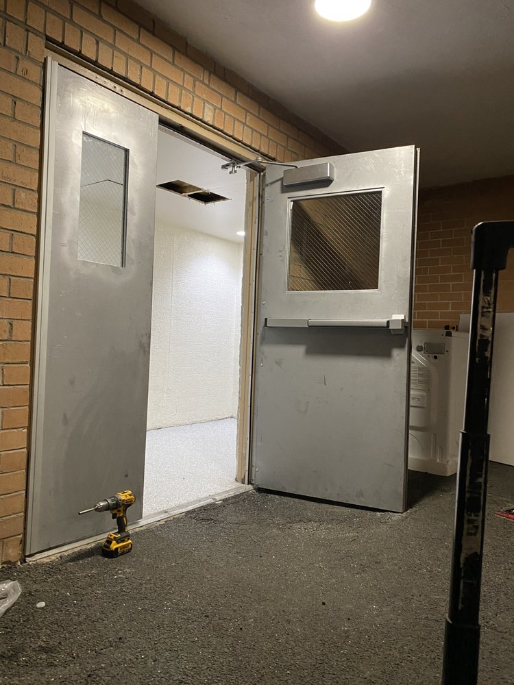 SENEY’S LOCK AND KEY Updated June 2024 28 Photos Warwick, New