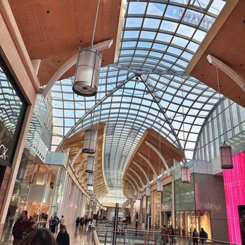 Nando's - The beautiful St. David's Shopping Center - Portuguese Near Me - Cardiff, CRF
