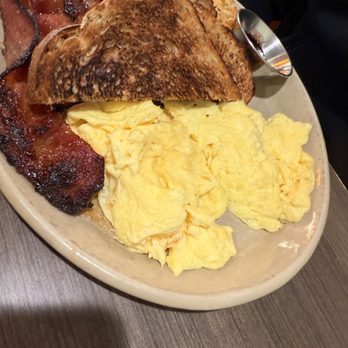 Snooze, an A.M. Eatery - Breakfast & Brunch Near Me - Denver, Colorado