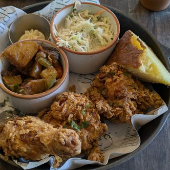 Greer Southern Table - Fried Chicken with Coleslaw, Kitchen Sink Potatoes and Cornbread. - Southern Near Me - Norwalk, Connecticut