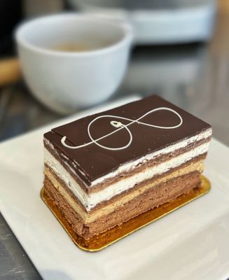 Charlotte Patisserie by null