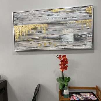 Zen Nails - Inviting elegant decor! - Nail Salons Near Me - Heath, Ohio